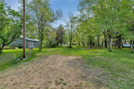 20933 Elkview