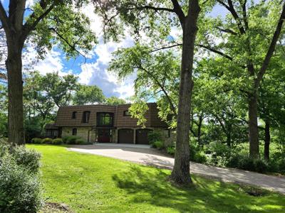 8 Chickadee Lane