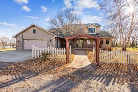 411 Horseshoe