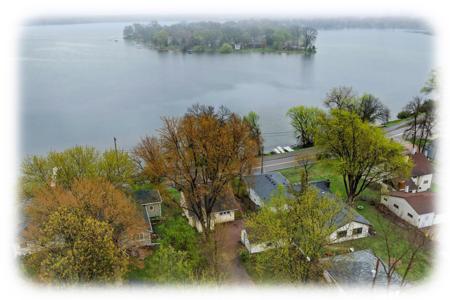 2319 W Medicine Lake Drive