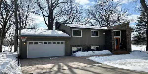 3171 Butternut NW
