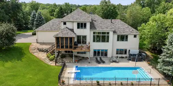 411 Emerald Lane