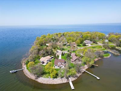 5579 Port Royal Road