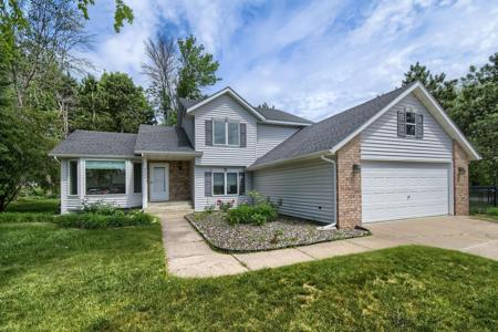 9664 Wynstone Drive