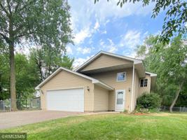 330 Wood Glen