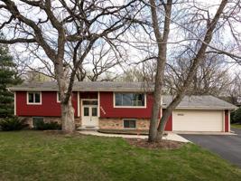 9988 Oak Shore Drive