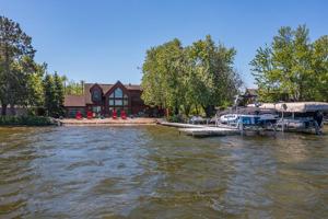 10400 Gull Point
