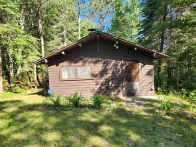 22596 Long Lake