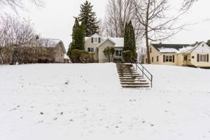 521 Vernon
