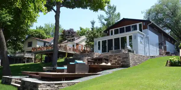 4900 Edgewater
