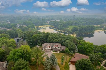 792 Golden Meadow