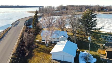 1390 Malone Island