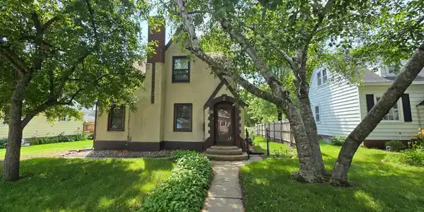 136 High Avenue