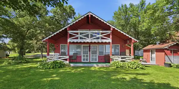 14487 Breezy Point Road
