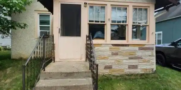 209 Viola Avenue