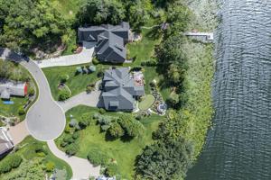 16515 Black Oaks Circle