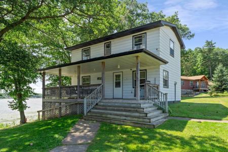 10006 Lakeside Drive