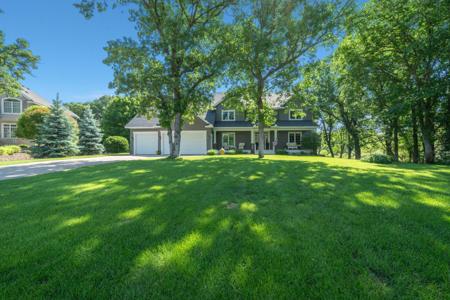 2089 Whispering Oaks Drive NE
