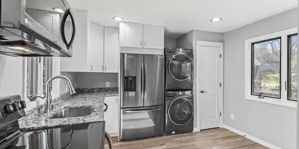 1305 Elmwood