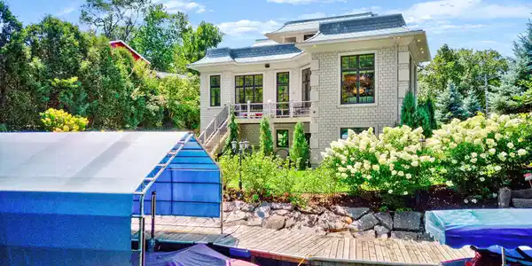 16901 Grays Bay Boulevard