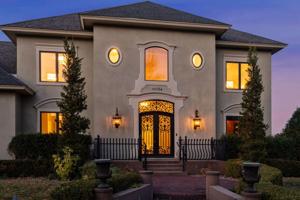 18734 Melrose Chase