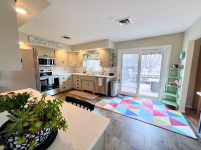 300 N Shore Drive