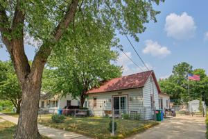 115 12th NW