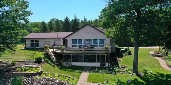 5376 132nd NE
