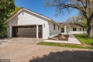 3550 Island View NW