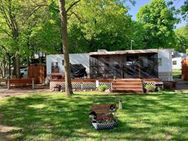 2221 Reubens SW