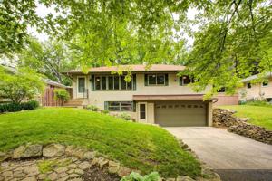 109 Lake E