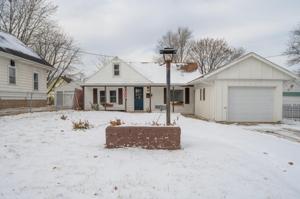 605 8th SE