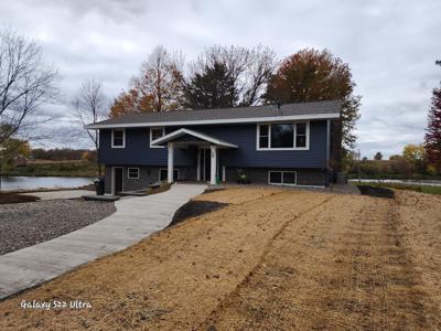 7630 County Road 8 NE
