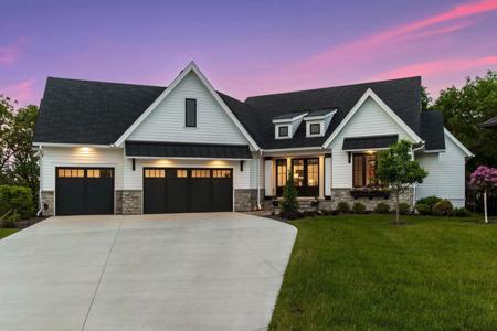 3921 White Oak Lane