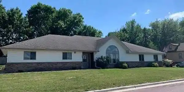 203 Frank NW
