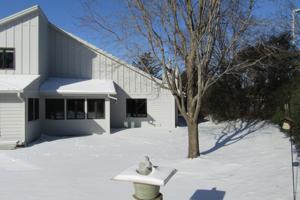 1702 Lakeview SW