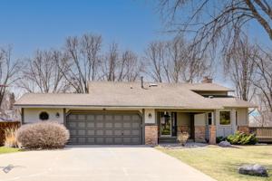 4645 Deerwood N