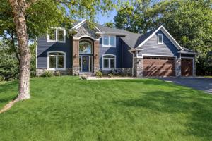 3122 Shady Cove NW