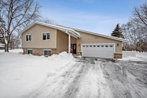 6855 Shadow Lake