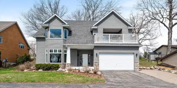 4646 Island View