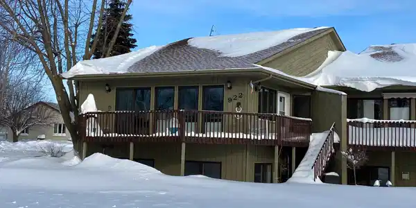 922 Lake