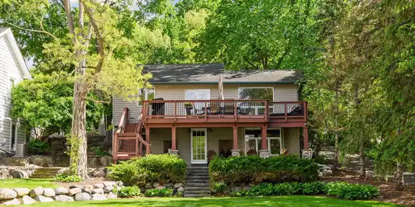 3806 Sunset Drive