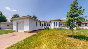 210 Walnut
