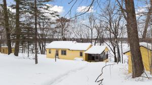 2215 Forest Shores