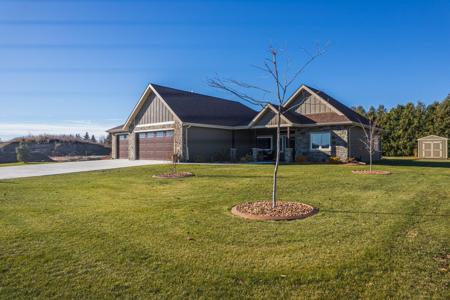 626 Lake Forest Circle