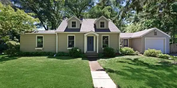 4166 Forest