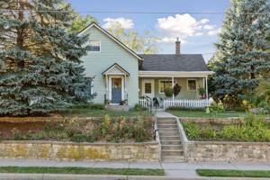 910 6th S