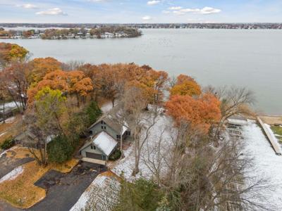 24424 Cedar Lake