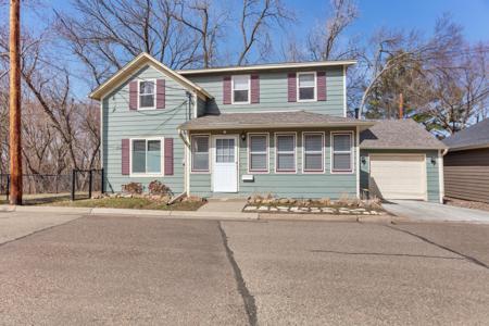 1016 Linden Street W