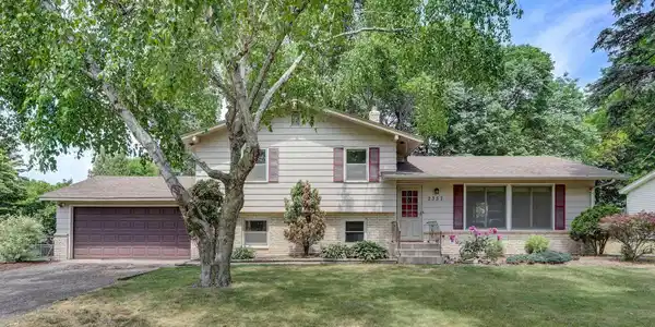 2357 Lakeridge